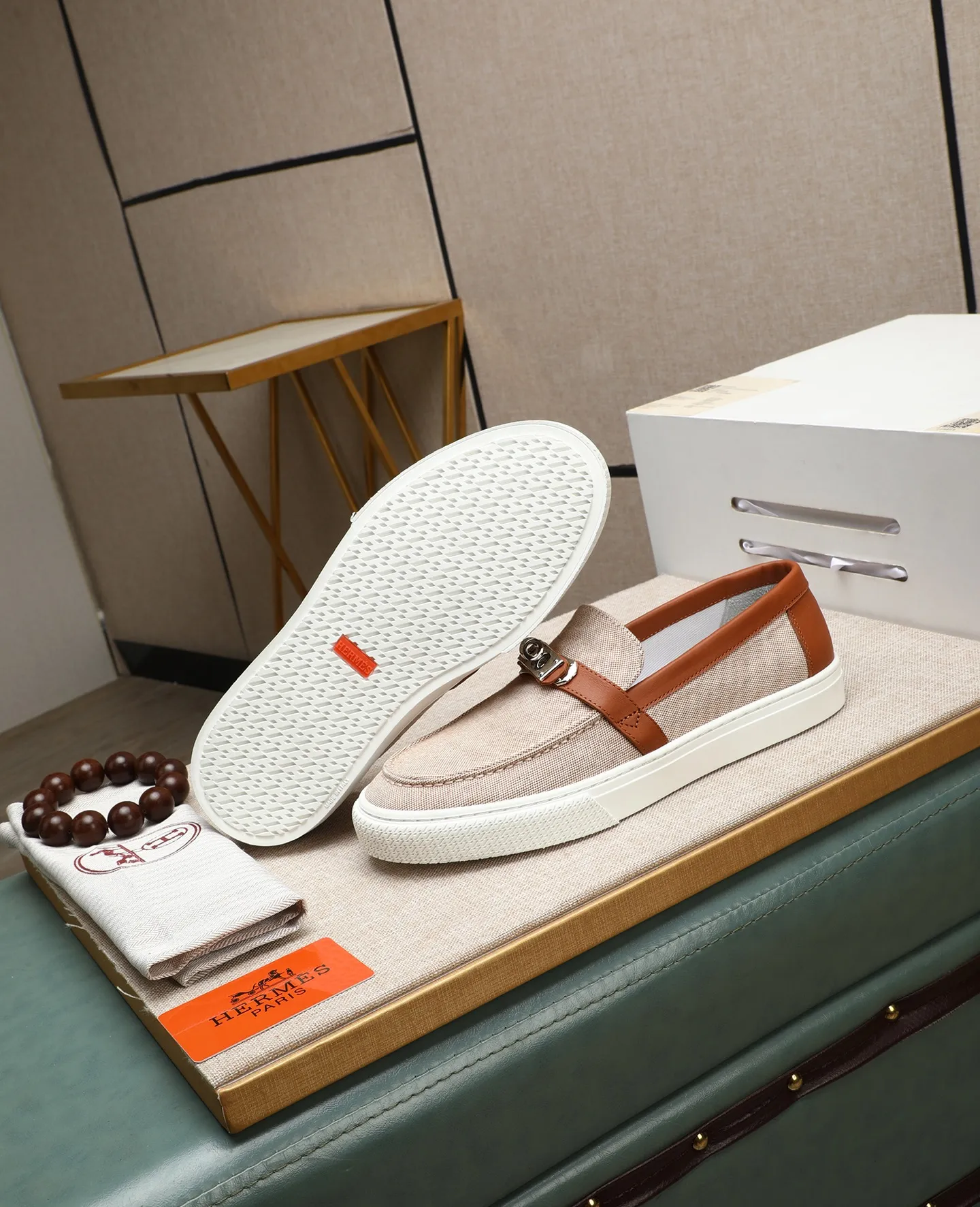 Men's shoes 💰720 (top version) [HERMÈS] Hermès counter new model 🆕men's casual loafers, the fabric is made of high-tech original materials and first-layer cowhide, spliced ​​with a variety of comfortable materials, lightweight EVA original outsole, and Labang lasting method to create a very light and energetic fashion style! Size: 39-44 (38 45 customized)
